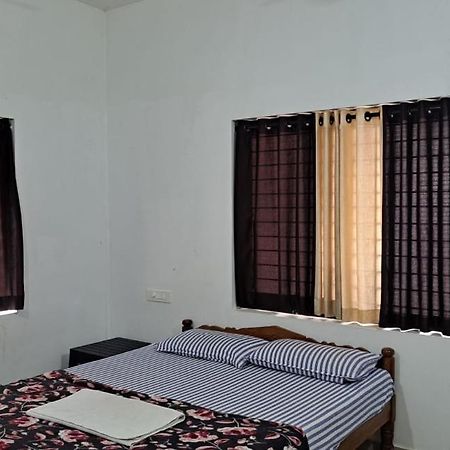 Pearl Inn Kottakkal Exterior photo